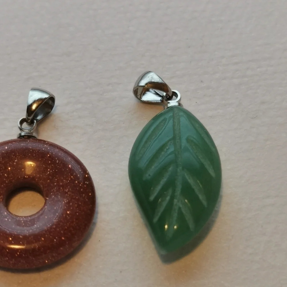 3 pendant  lot - Picture 2 of 3